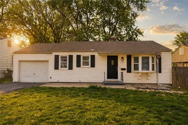 1713 N Dodgion AVE, Independence, MO 64050