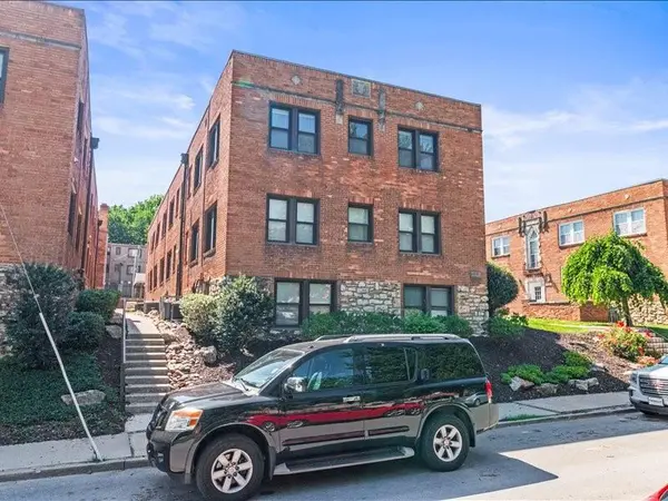 4542 Jarboe ST #4, Kansas City, MO 64111