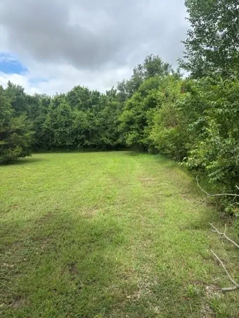 1225 Meade RD, Parsons, KS 67357