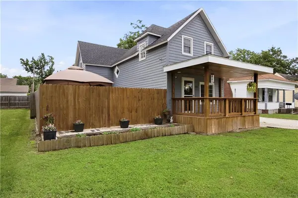 226 N 8th ST, Fredonia, KS 66736