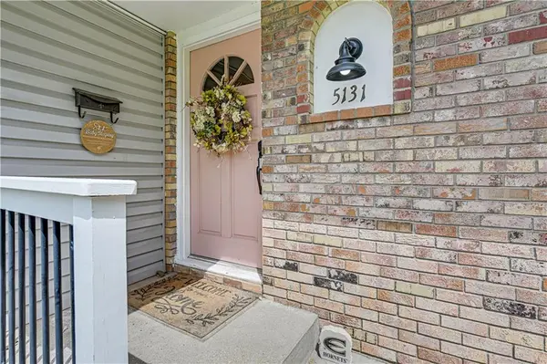 5131 Goodman LN, Overland Park, KS 66202
