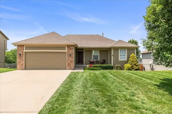 16914 Meadow Creek CT, Belton, MO 64012