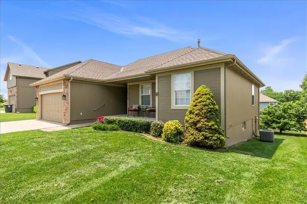 16914 Meadow Creek CT, Belton, MO 64012