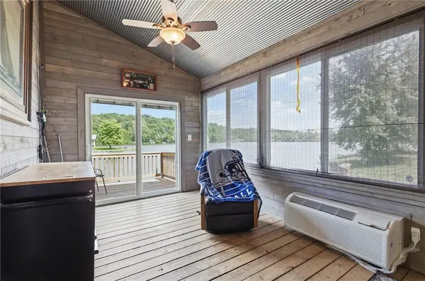 25619 S Lake Annette RD, Freeman, MO 64746