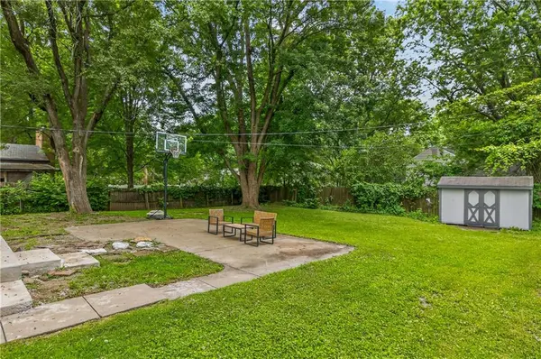 13209 Herrick AVE, Grandview, MO 64030
