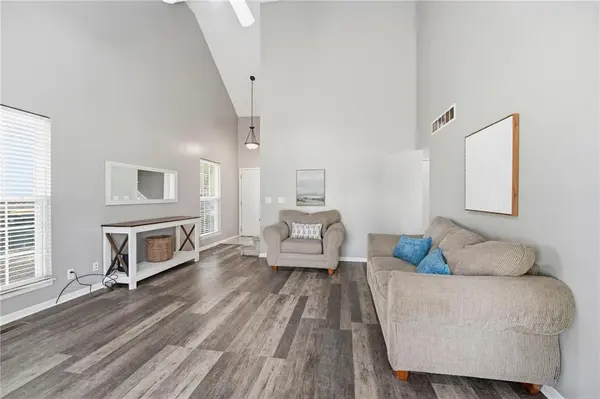 21691 S Main ST, Spring Hill, KS 66083