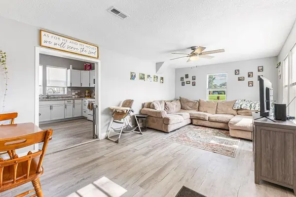 407 N 9th ST, Elwood, KS 66024