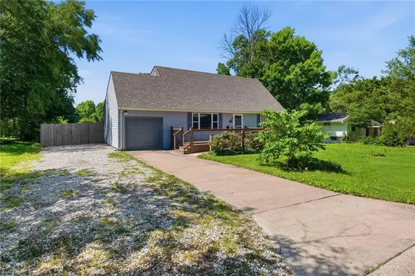 205 Eldorado DR, Belton, MO 64012