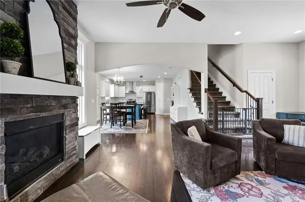 12621 CHARLOTTE ST, Kansas City, MO 64146