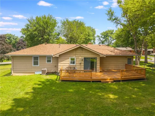1707 NE 75th ST, Gladstone, MO 64118