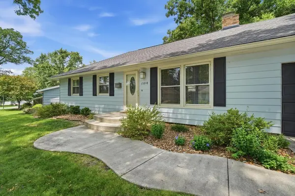 13218 W 96th ST, Lenexa, KS 66215