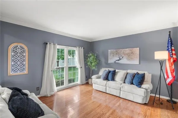 12811 Reeder ST, Overland Park, KS 66213