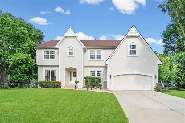 12811 Reeder ST, Overland Park, KS 66213