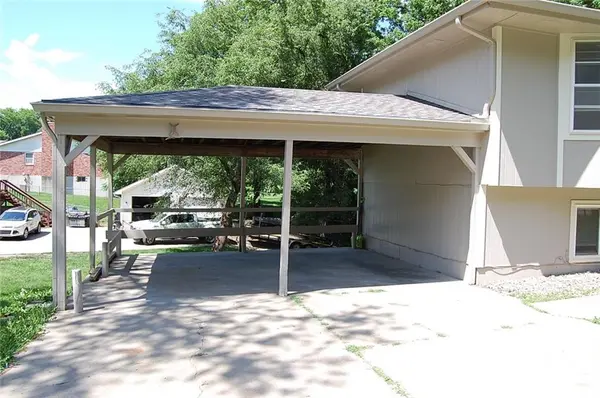 530 Santa Fe ST, Leavenworth, KS 66048