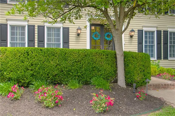 4016 W 124th ST, Leawood, KS 66209