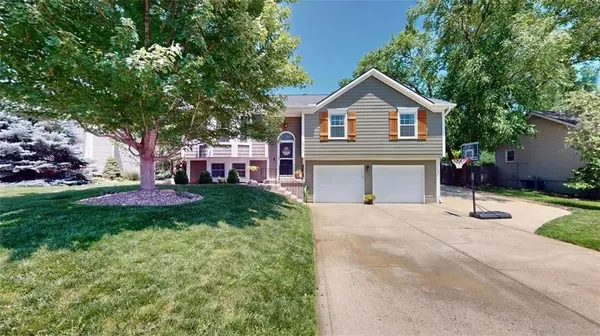 13100 Swartz RD, Bonner Springs, KS 66012