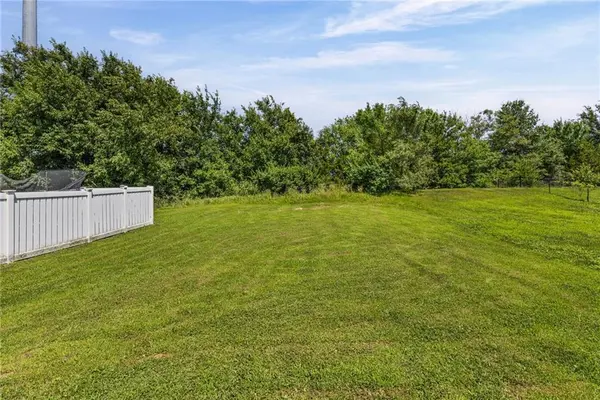 163 Warner AVE, Bonner Springs, KS 66012