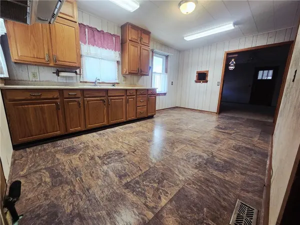 601 S Water ST, Rock Port, MO 64482