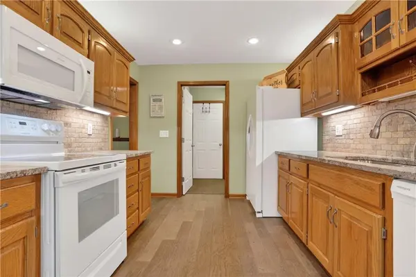 415 NE 101st ST, Kansas City, MO 64155