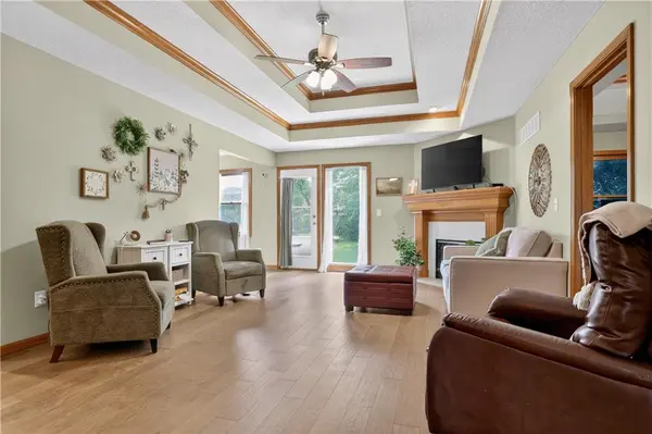 415 NE 101st ST, Kansas City, MO 64155