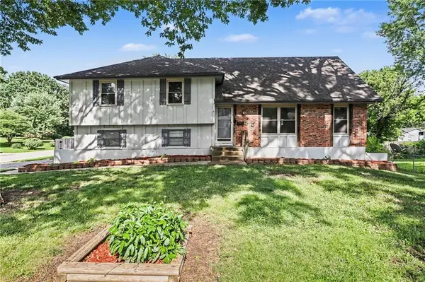 13301 Lowell AVE,  Grandview,  MO 64030