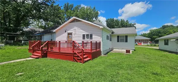 119 E 3rd ST, Mulberry, KS 66756