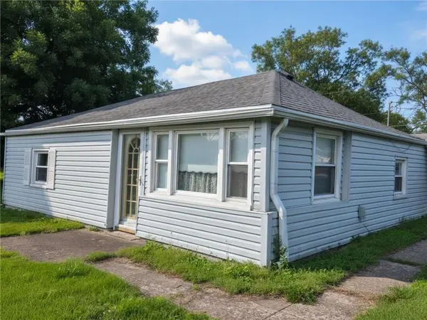 5909 Diagonal RD, St Joseph, MO 64504