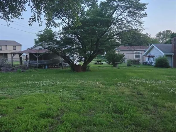 5909 Diagonal RD, St Joseph, MO 64504