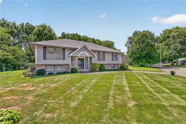 19019 E Ringo CIR, Independence, MO 64057