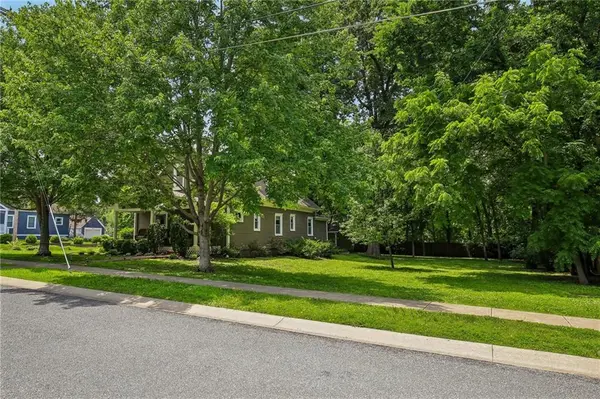 7944 Robinson ST, Overland Park, KS 66204