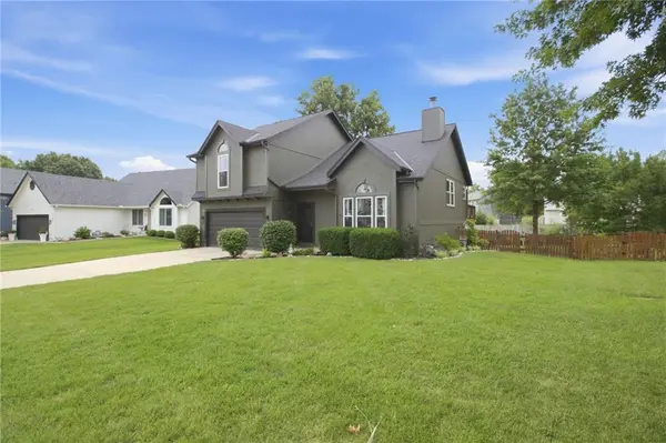 21607 W 51st ST, Shawnee, KS 66226