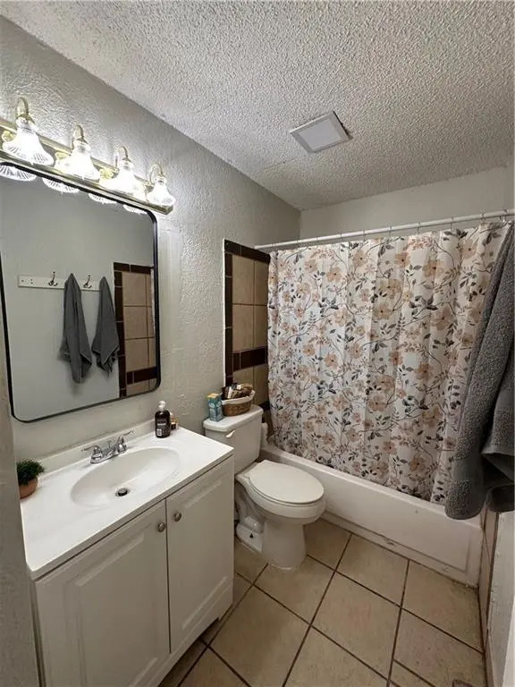 9516 Manning AVE, Kansas City, MO 64134