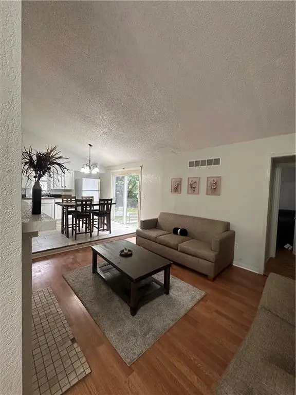 9516 Manning AVE, Kansas City, MO 64134