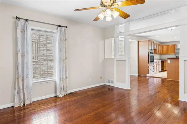 1019 E 21st AVE, North Kansas City, MO 64116
