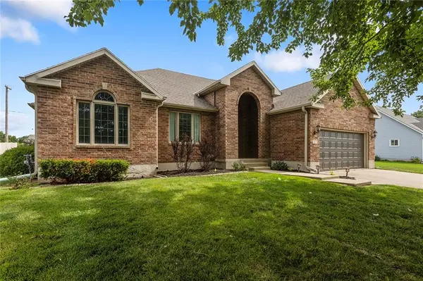 605 W Kirkpatrick ST,  Odessa,  MO 64076