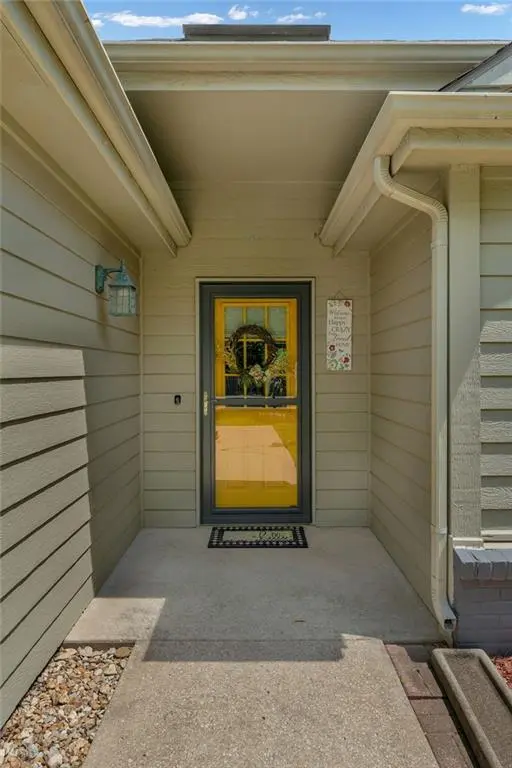 4213 Goldfield ST, Lawrence, KS 66049