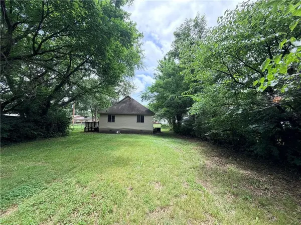 98 W Leighton ST, Frontenac, KS 66763