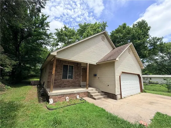 98 W Leighton ST, Frontenac, KS 66763