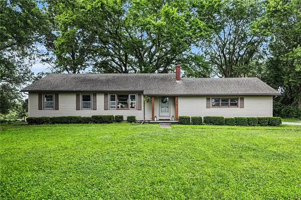 7503 Harry S Truman RD, Grandview, MO 64030