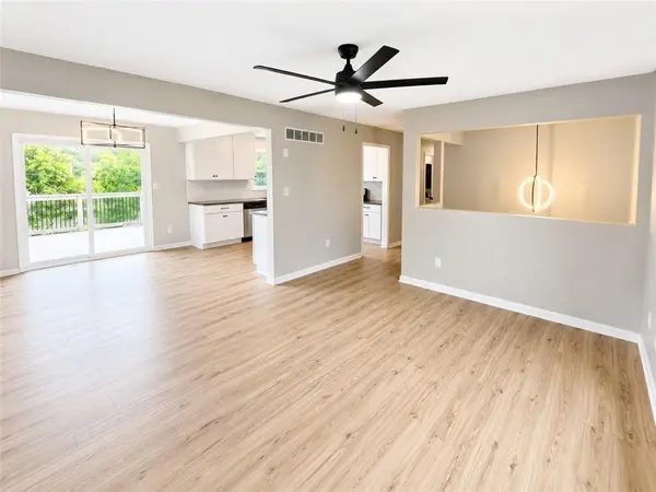 17008 E 2nd ST, Independence, MO 64056