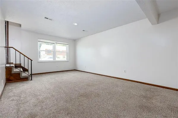 7505-7507 NW 82nd ST, Kansas City, MO 64152