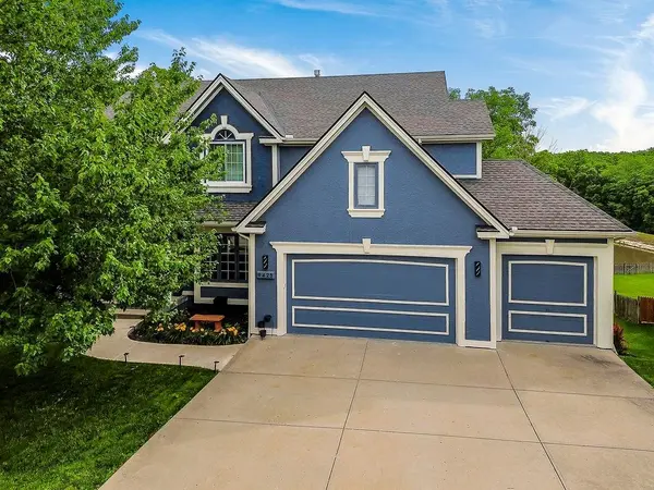 9425 N Harrison ST, Kansas City, MO 64155