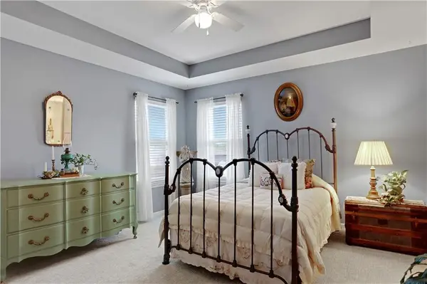 402 POPLAR ST, Peculiar, MO 64078