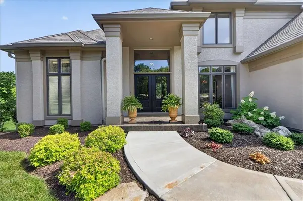 20805 W 91 TER, Lenexa, KS 66220