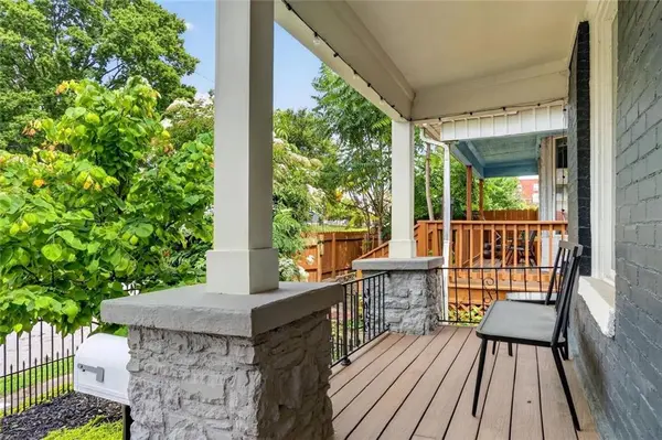 3917 Central ST, Kansas City, MO 64111