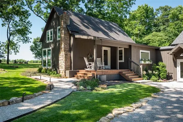 27610 S Groh RD, Cleveland, MO 64734