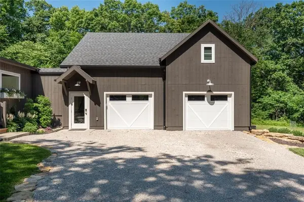 27610 S Groh RD, Cleveland, MO 64734