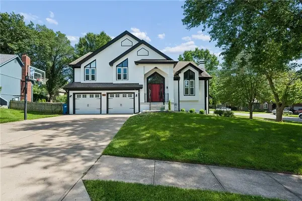 723 Cottonwood LN, Liberty, MO 64068