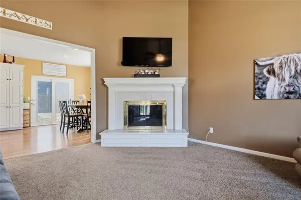 29900 W 184th ST, Gardner, KS 66030