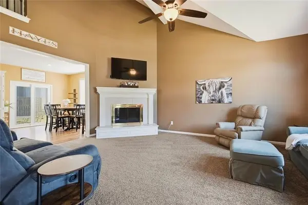 29900 W 184th ST, Gardner, KS 66030